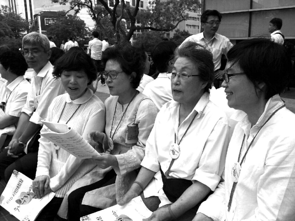 여성차별 법제의 개정을 위하여 사진 2 r (2)